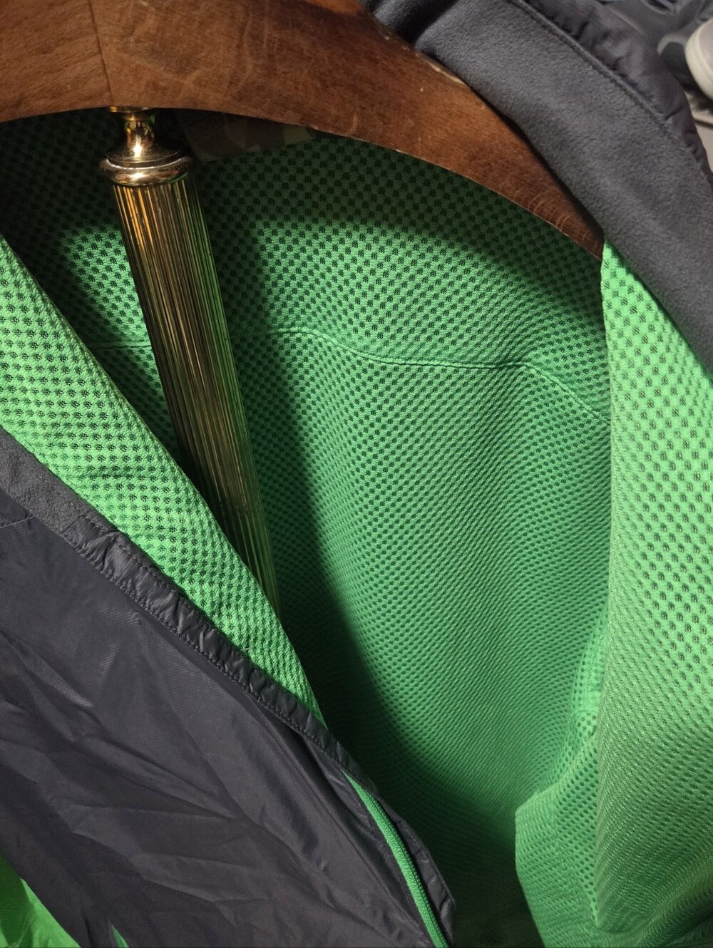 Eddie Bauer First Ascent Whittaker Lightweight Windbreaker Jacket Gray Large - Picture 4 of 6